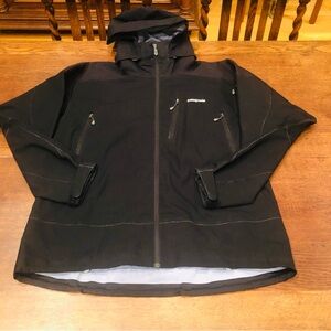 Patagonia Men's Black Hooded Jacket